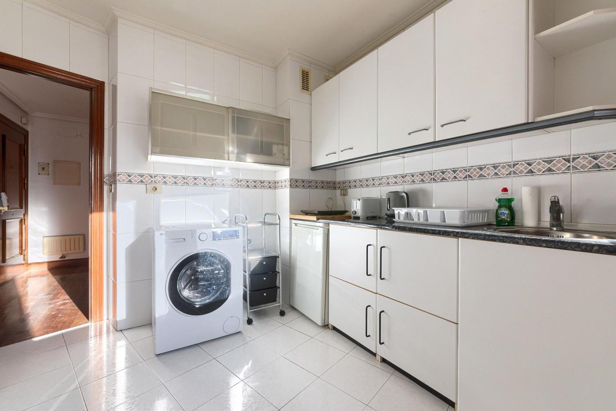 Vt , Acogedora En Barrio Tranquilo Con Garaje Appartement